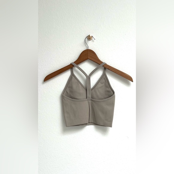 Set Active x OUAI Ribbed VNeck, Mercer Street, Small - Picture 3 of 4